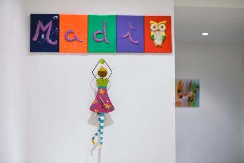Madi * Rom